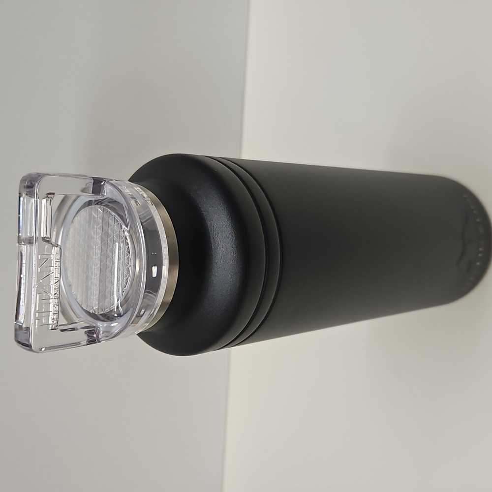 NWOT Arctic Zone Black Insulated Water Bottle - Picture 3 of 10